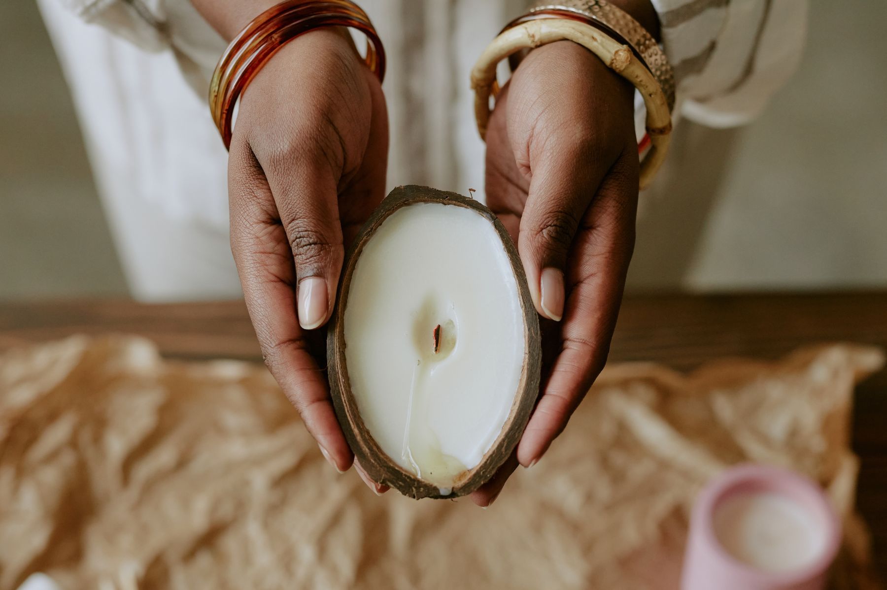 DIY coconut shell in candle workshop